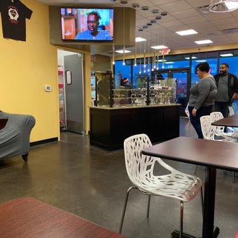 Smallcakes - Inside - Cupcakes Near Me - Charlotte, North Carolina