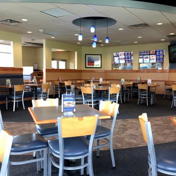 Culver's - Dining Area - Ice Cream & Frozen Yogurt Near Me - Mission, Kansas