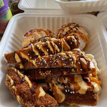 Big Kahuna - Kari's plate with a side of Kalua pork - Burgers Near Me - Lexington, Kentucky