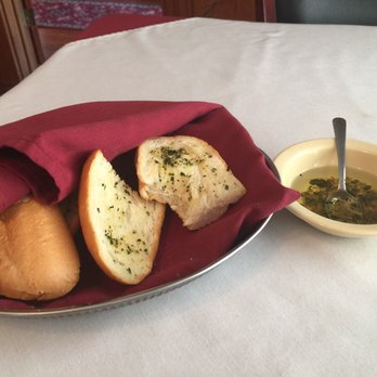 Villa Italia - Warm garlic bread - Italian Near Me - Conroe, Texas