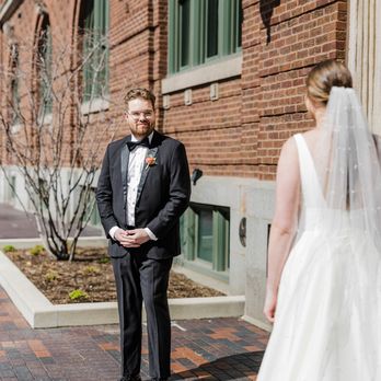 Bustle & Lace - Wedding Planning Near Me