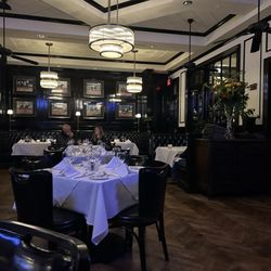 Superior's Steakhouse - Beautiful tablescapes.