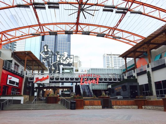 Kansas City Power & Light District by null