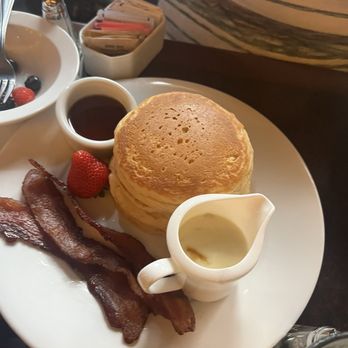 Makahiki - Pancakes - Bars Near Me - Kapolei, Hawaii