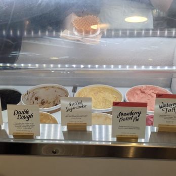 Jeni's Splendid Ice Creams - Various flavors - Ice Cream & Frozen Yogurt Near Me - Columbus, Ohio Jeni's Splendid Ice Creams - Various flavors - Ice Cream & Frozen Yogurt Near Me - Columbus, Ohio