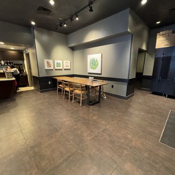Starbucks - Lobby - Coffee & Tea Near Me - Winter Park, Florida