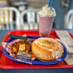 Mo's Seafood & Chowder - Otter Rock