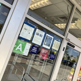 Marshalls - Front of store - Department Stores Near Me - Burbank, California