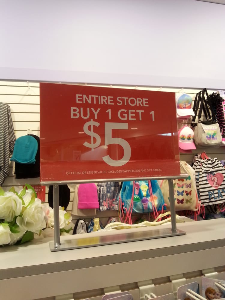 Claire's Boutiques Logo