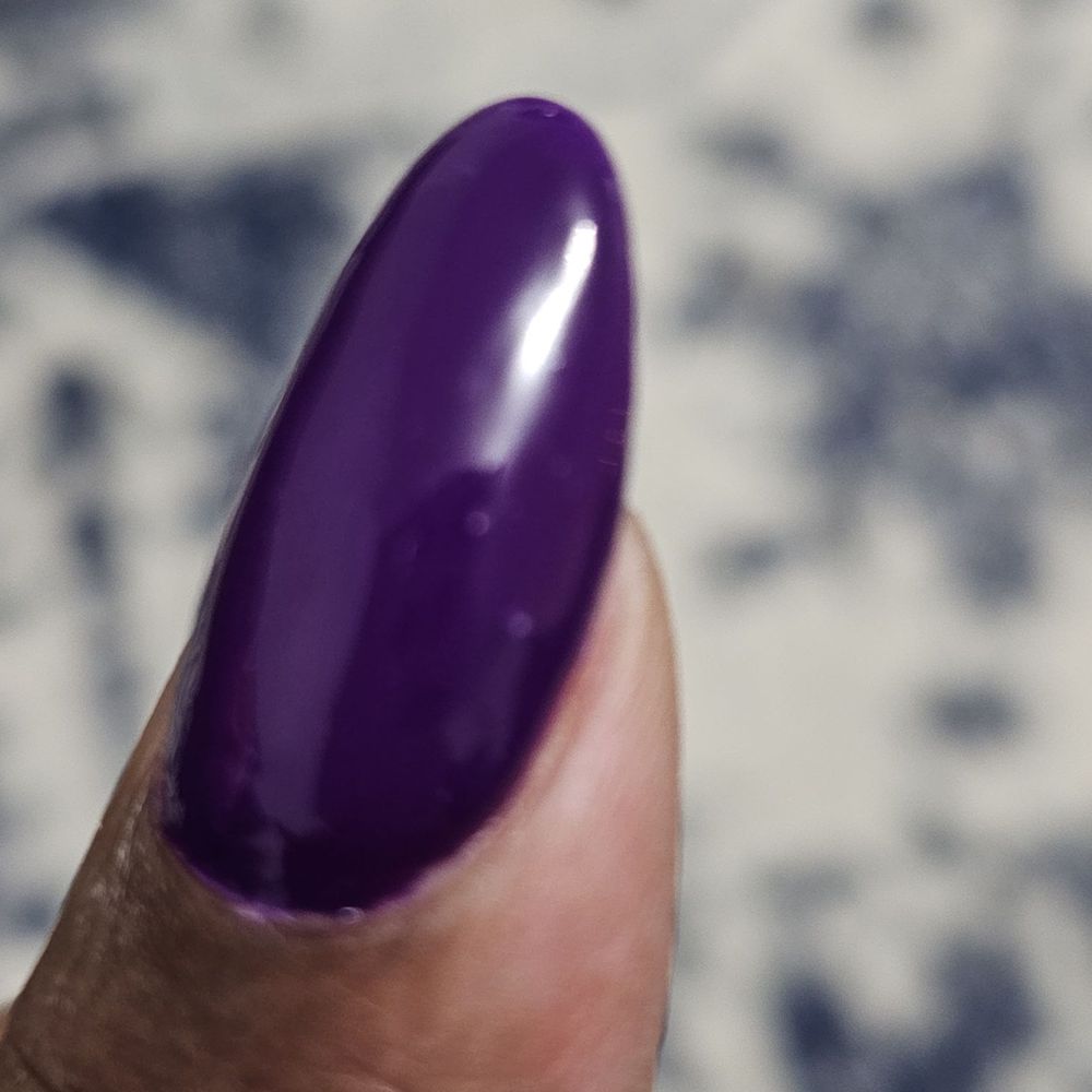 Allure Nails Spa - Bumps in polish, polish on cuticle - Nail Salons Near Me - Capitol Heights, Maryland