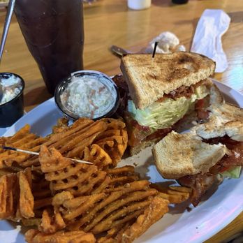 Bayport Inn - Bars Near Me - Weeki Wachee, Florida Bayport Inn - Bars Near Me - Weeki Wachee, Florida