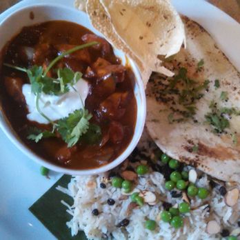 JOEY Eau Claire - Bombay butter chicken - Canadian (New) Near Me - Calgary, Alberta