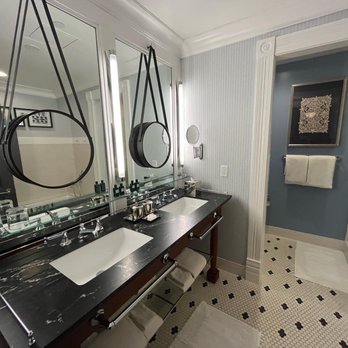 Hotel Jerome, Auberge Collection - Hotels Near Me - Aspen, Colorado