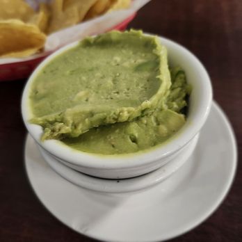 La Fiesta Mexican Restaurant - Bowl of fresh guac. Pricy but they don't skimp. - Mexican Near Me - Demopolis, Alabama La Fiesta Mexican Restaurant - Bowl of fresh guac. Pricy but they don't skimp. - Mexican Near Me - Demopolis, Alabama