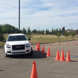Canadian Traffic Education Centre - Emergency procedures, diminishing radius turn.