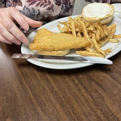 Mindy's Diner - Fried haddock. Ham it fries. Cute restaurant. Limited menu. Food was hot.