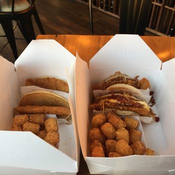 Hot Chix Hotcakes and Chicken - Food Trucks Near Me
