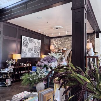 Oxford Exchange - Bookstores Near Me - Tampa, Florida Oxford Exchange - Bookstores Near Me - Tampa, Florida