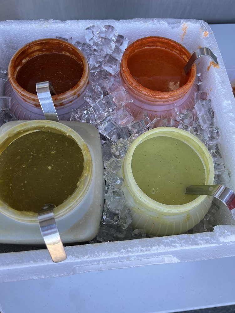 Food from Gerardo's Tacos