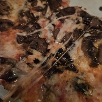Della Terra Restaurant - Funghi pizza (out of olives but they put extra mushrooms on) - Italian Near Me - Los Angeles, California