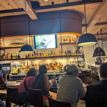 Cordelia Fishbar - Bar area at 730pm - Seafood Near Me - Washington, DC, District of Columbia