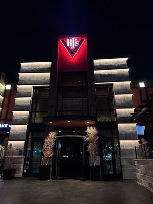 BJ's Restaurant & Brewhouse by null