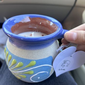 Cafe De La Olla - Cute candle in vaso de barro amazing smell, from small business, Luz del Alma - Coffee & Tea Near Me - Santa Rosa, California