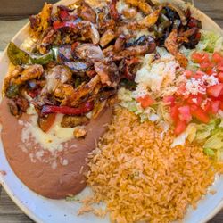 Mr. Cactus Mexican Kitchen - Chori-Pollo: huge and the sauce is amazing!