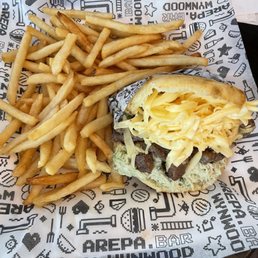 Arepa Pabellon