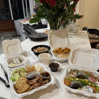 Buko Restaurant - Sushi Bars Near Me - Glendale, California