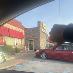 me giving the denny's a thumbs down