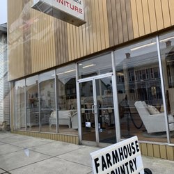 Kreamer Brothers Furniture - Entrance, street parking
