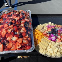 Juicy Bouquets & Biónicos - Build your own Bionicos( w/ all toppings )  & cheese/cracker platters