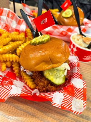 Hattie B's Hot Chicken - Austin - South Lamar by null