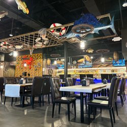 Rock and Toss Crab House