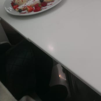 Snowflake Luxury Gelato - Strawberry crepe - Desserts Near Me - London, XGL