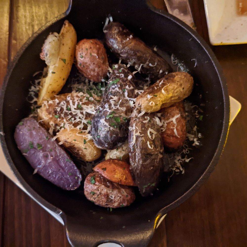 Flatiron Restaurant - Side of fingerling potatoes - Steakhouses Near Me - Brooklyn, New York