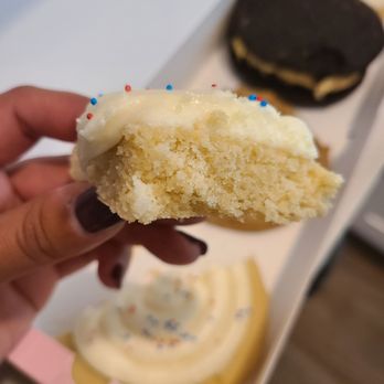 Crumbl - Redlands - A Cooked cookie!!!!! It's wasn't dry either. Great sugar cookie, well done! - Bakeries Near Me - Redlands, California