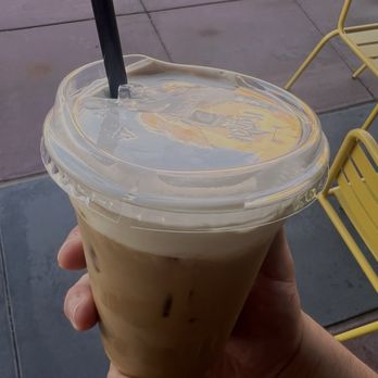 Brew Bees Coffee - Iced vanilla latte w/ oat and vanilla cold foam - Coffee & Tea Near Me - Upland, California Brew Bees Coffee - Iced vanilla latte w/ oat and vanilla cold foam - Coffee & Tea Near Me - Upland, California