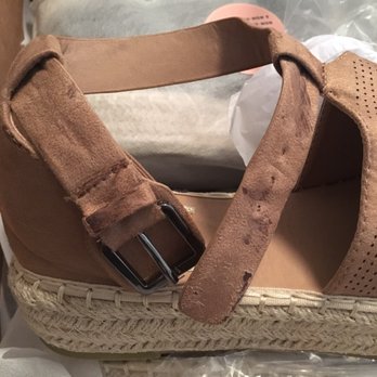 Miss Lola - Shoe Stores Near Me - Pico Rivera, California