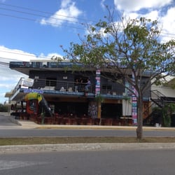 Bule Beers - Vista de Bule Beers desde ls otra calle.
