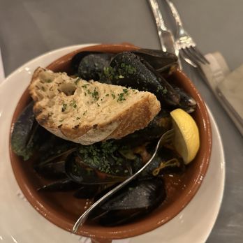RockCreek Seafood & Spirits - Totten Inlet Mediterranean Mussels - Seafood Near Me - Seattle, Washington