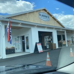 Blackie's Farm Fresh Produce - Outside