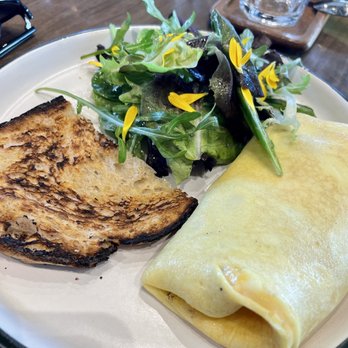 Caccio - Omelette de pancetta - Italian Near Me - Tijuana, BCN Caccio - Omelette de pancetta - Italian Near Me - Tijuana, BCN