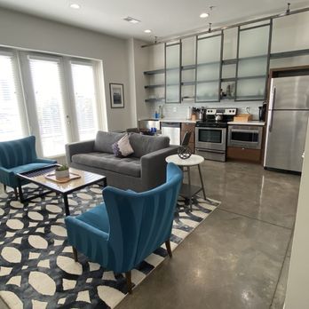 Mint House at the Reserve - Beautifully decorated. Extremely clean with all the comforts of home! - Hotels Near Me - Nashville, Tennessee Mint House at the Reserve - Beautifully decorated. Extremely clean with all the comforts of home! - Hotels Near Me - Nashville, Tennessee