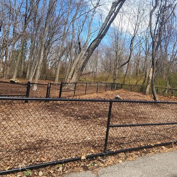 North End Dog Park - Small dog park area - Dog Parks Near Me - Fairfield, Connecticut North End Dog Park - Small dog park area - Dog Parks Near Me - Fairfield, Connecticut