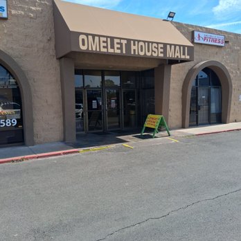 Omelet House - It looks like entering a mall. Don't be fooled - Breakfast & Brunch Near Me - Las Vegas, Nevada Omelet House - It looks like entering a mall. Don't be fooled - Breakfast & Brunch Near Me - Las Vegas, Nevada