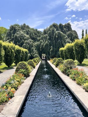 Untermyer Gardens by null