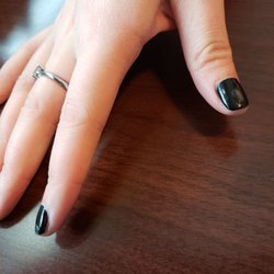La Vista Nail Spa - Worst nails ever this place doesn't know how to draw hearts or how to pain nails bkack