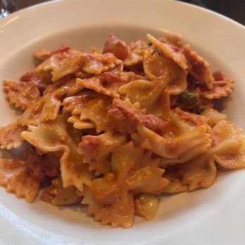 Spumoni Restaurant - Farfalle Alla Vodka - Italian Near Me - Sherman Oaks, California Spumoni Restaurant - Farfalle Alla Vodka - Italian Near Me - Sherman Oaks, California